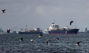 冲突后，伊朗1100万桶油全都抵华？特朗普：很开心帮了中国大忙