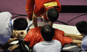 退役体操冠军，直播“擦边”之后