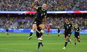 半场战报-富德破门张琳艳点射 中国女足暂1-1澳大利亚