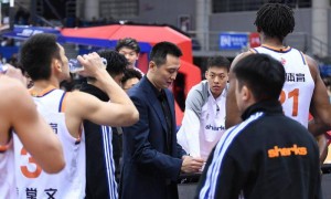 将帅冲突！洛夫顿DNP 卢伟：我很包容 但也要守住底线