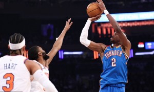 历史近在眼前！亚历山大连续124场20+ 距登顶只差3场