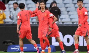 邵佳一首秀开门红！张玉宁传射韦世豪破门 国足2-0库拉索