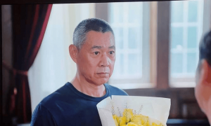 69岁张丰毅近况曝光！二婚娶小11岁美女老师，如今坚持丁克成人生赢家