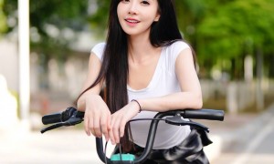 冯提莫回应腋下管理：大家不要对女生那么苛刻