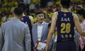 重金引援被点评 媒体人：周琦和赵睿打得一言难尽