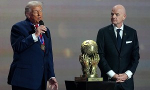 特朗普：出于对自身生命安全考虑 伊朗不适合来世界杯