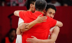 胡金秋20+12廖三宁16分 中国男篮客场逆转日本