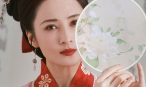 陈建斌回丈母娘家拜年，1年似老了10岁，与蒋勤勤母子像祖孙三代