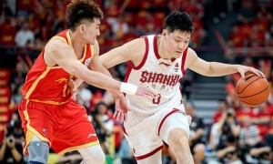 布朗32分孙铭徽复出 浙江广厦2-1山西晋级4强