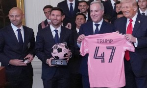 梅西与特朗普互动后球衣遭伊朗儿童焚烧 巴萨无妄之灾