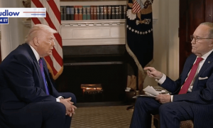 美媒：特朗普称首个任期内在美联储主席人选决策上“犯了大错”