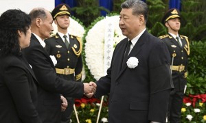 宋平同志遗体在京火化 习近平等到八宝山革命公墓送别