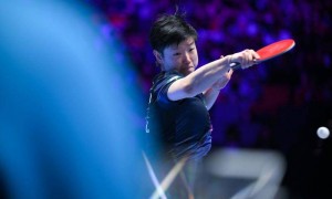 单打世界杯：孙颖莎4-1战胜王曼昱 豪取三连冠创历史