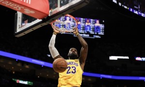 统治级表现！东契奇背靠背狂砍100分 关键时刻连得16分