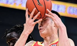 表现-胡金秋最近怎么了？ 广厦本土球员集体失常