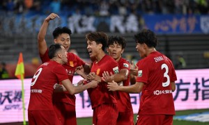 中超-杜月徵直红陈纯新张志雄建功 铜梁龙2-1三镇继续不败