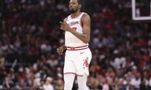 杜兰特伤缺火箭VS湖人G1 美记曝首轮中段东契奇复出