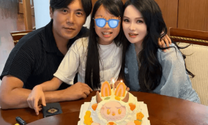 伊能静发长文为秦昊庆生 晒一家三口合照超温馨