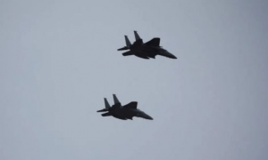 拍照留念致战机空中碰撞，韩国飞行员被索赔8800万韩元