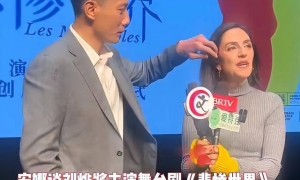外国妻子患重病，刘烨3年不接戏，如今妻子47像57，他仍不离不弃
