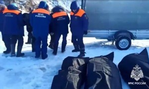 俄潜水员从贝加尔湖底打捞出中国游客遗体，俄外长致哀，涉事司机被控“提供不符合安全要求的旅游服务致2人以上死亡”和“玩忽职守”罪名