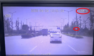 司机称行车记录仪时速不到60km/h，监控抓拍达121km/h 交警：设备无问题 律师释法