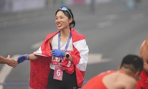 “最快女护士”张水华签约特步，这是其离职后第二个品牌代言