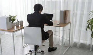 企图用国家秘密换绿卡 出境前被当场抓获 国安部最新披露