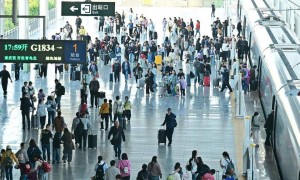 买完票发现和孩子隔了14个车厢？别慌，试试这样做→